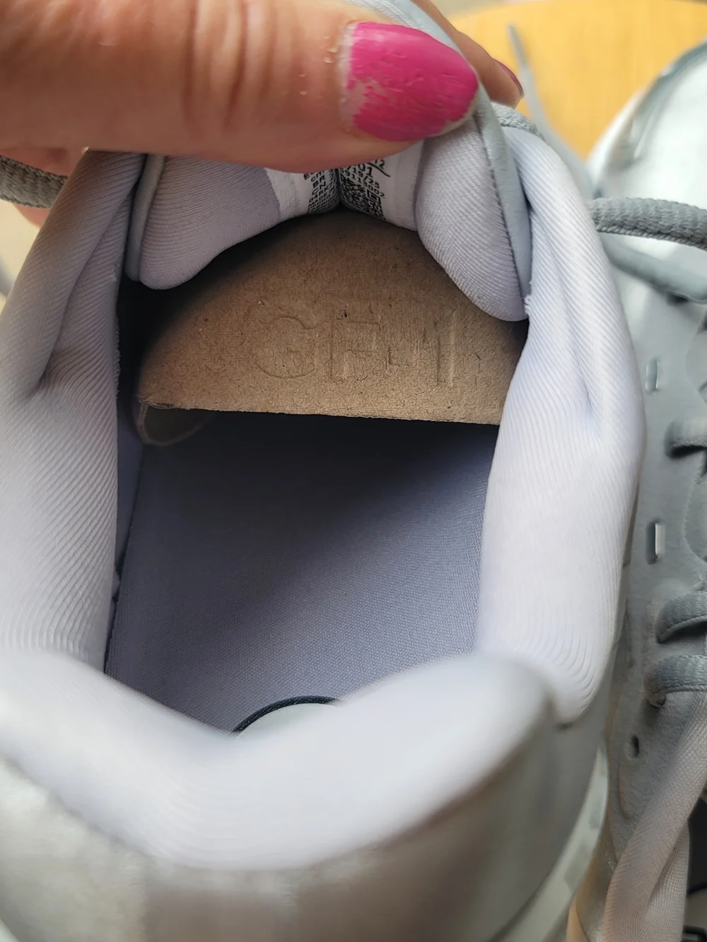 NWOT Nike AirMax Dn8 Gray Metallic Runner Sneakers. 8.5 Womens. 7 Mens. Boxed